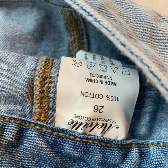 Brandy Melville Denim Skirt - Picture 5 of 6